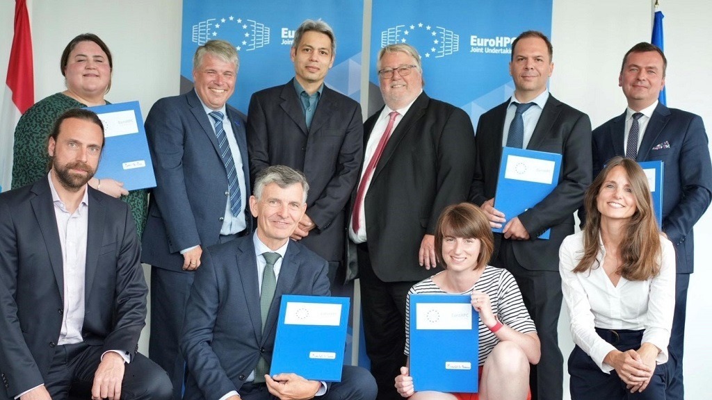 One step closer to European quantum computing: The EuroHPC JU signs hosting agreements for six quantum computers