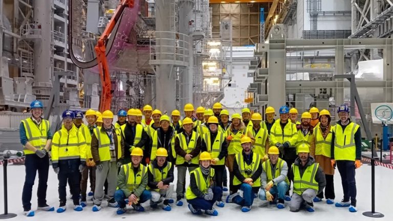 Visit to the interior of the ITER fusion reactor